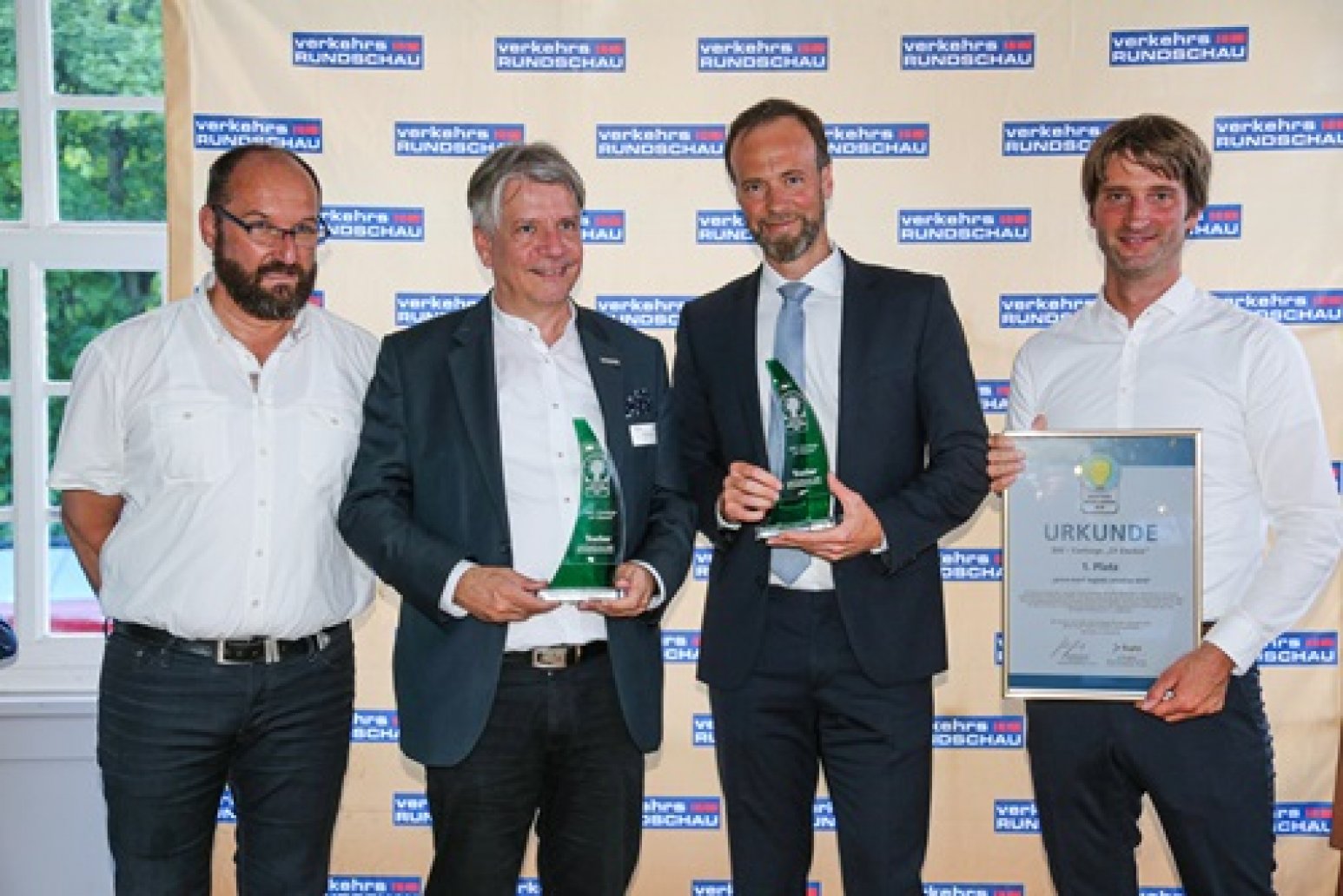 Innovative DAF CF Electric wins Green Truck Award