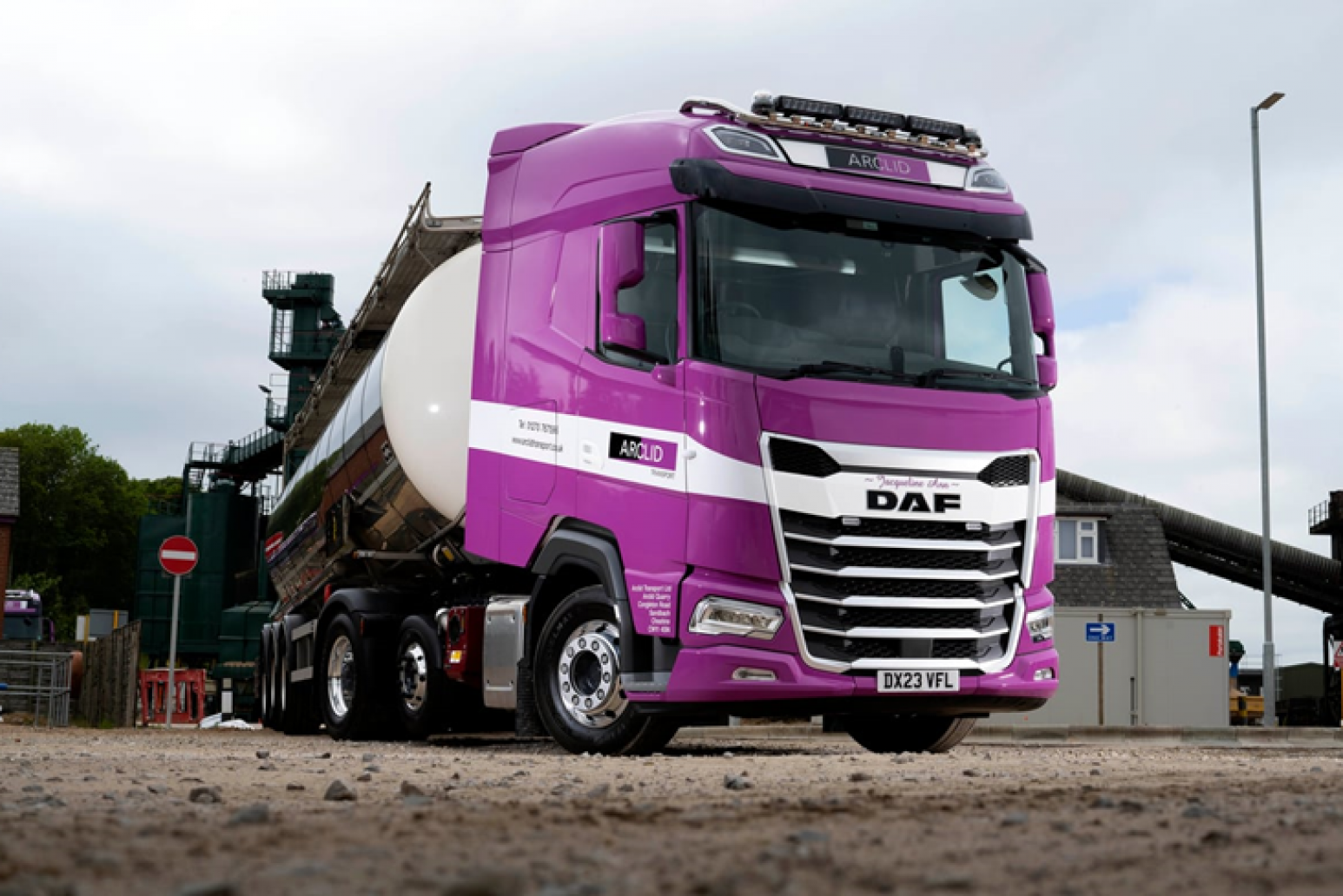 ‘Back to buying British’ for Arclid with new DAF XG trio