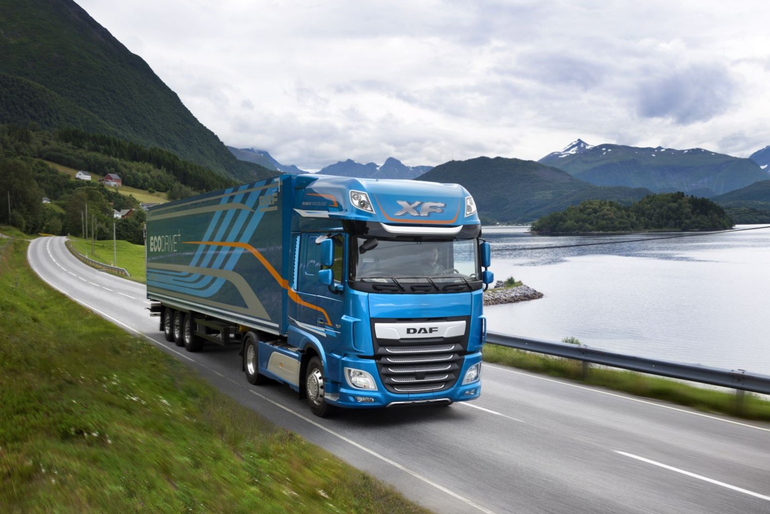 DAF champions professional vehicle hand-over with driver training vouchers