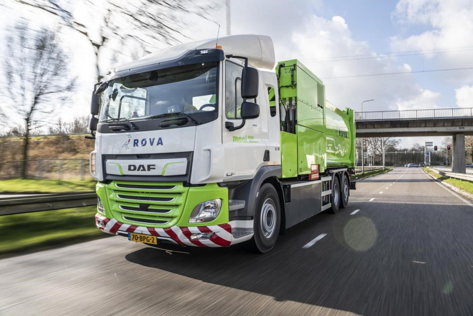 First DAF CF Electric refuse collection truck delivered to ROVA